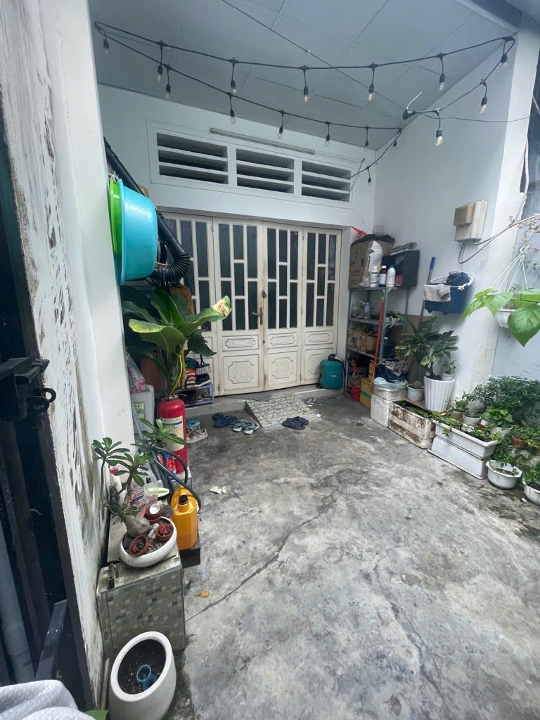 Nhà ngõ