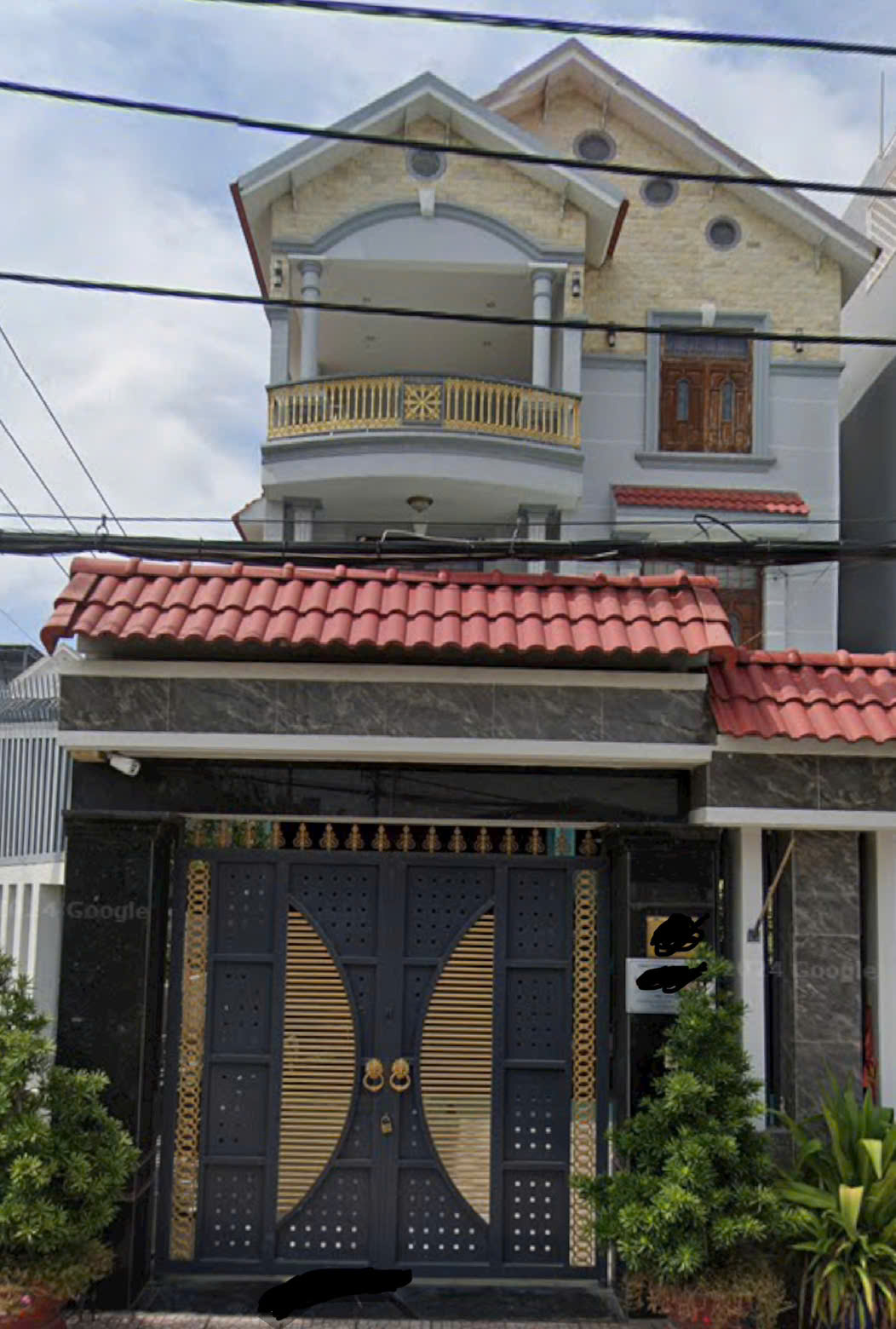 Nhà mặt tiền