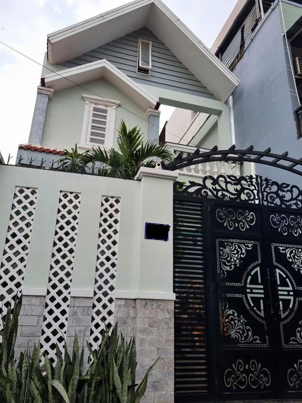 Mặt tiền