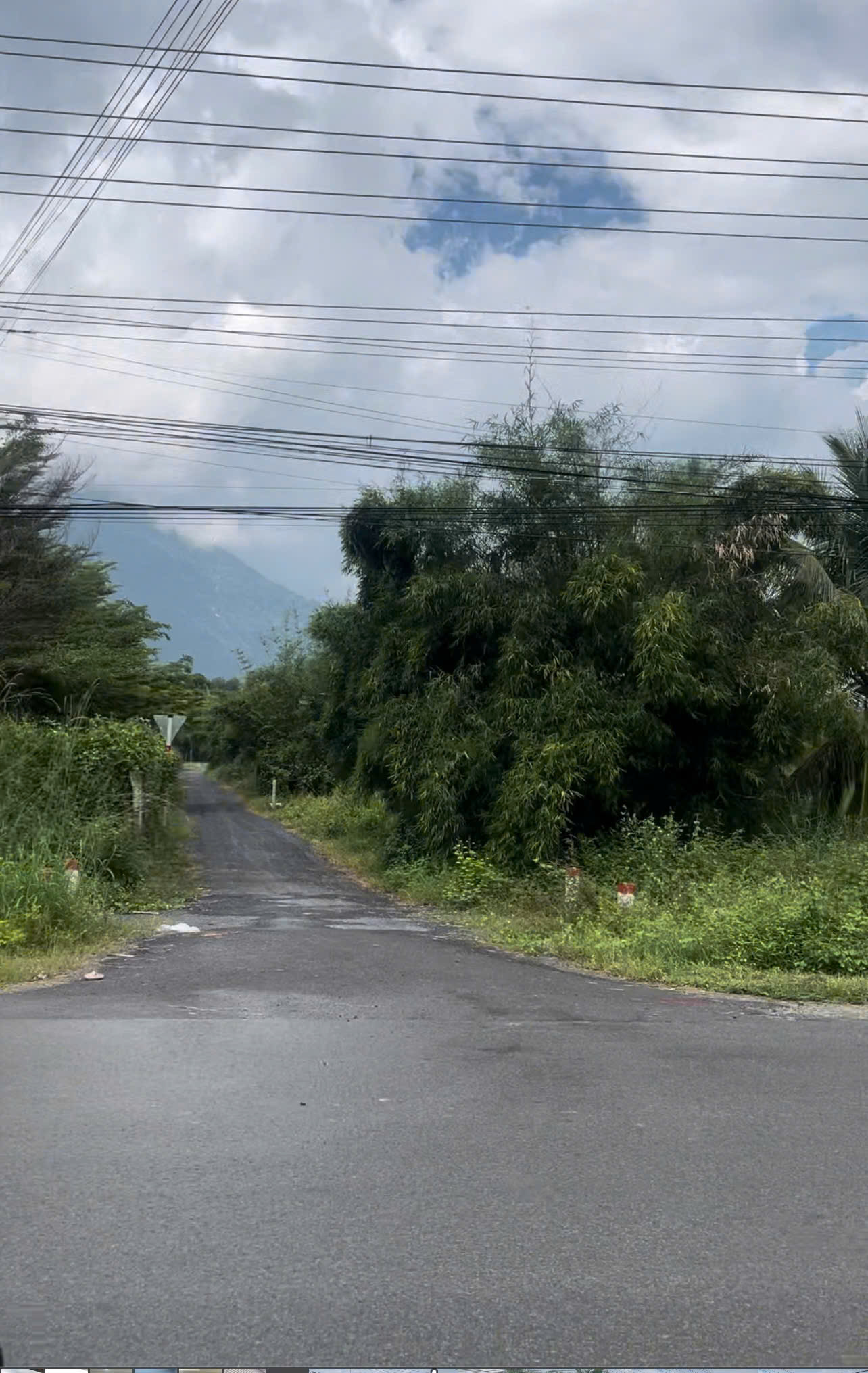 Chính chủ đi nước ngoài cần bán gấp lô đất ở Dương Minh Châu Tây Ninh, giá chỉ 6,8 triệu/m2, SHR