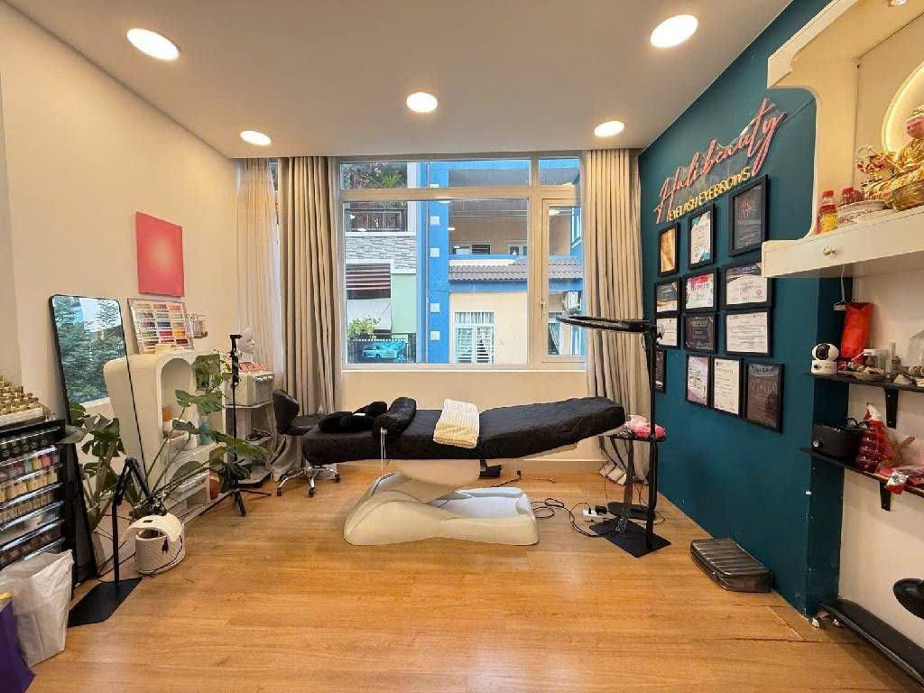 BÁN NHÀ MẶT TIỀN ĐƯỜNG 8M, THÔNG RA CẦU XÉO,TÂN PHÚ. DT 65M2 CHỈ HƠN 7 TỶ. LH:0988832867.